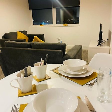 #0509 Two Bedroom Serviced Apartment- Free Parking Derby Dış mekan fotoğraf