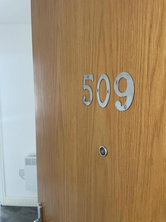 #0509 Two Bedroom Serviced Apartment- Free Parking Derby Dış mekan fotoğraf
